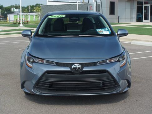 Used 2026 Toyota Corolla LE FWD image 23