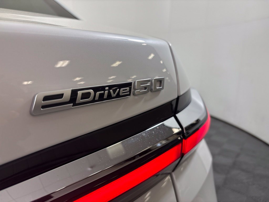 Certified 2024 BMW i7 eDrive50 RWD image 11