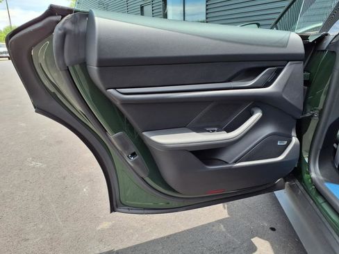 New 2025 Porsche Taycan image 26