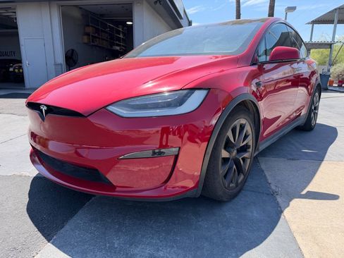 Used 2023 Tesla Model X AWD/4WD image 3