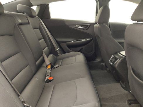 Used 2025 Chevrolet Malibu LT FWD image 19