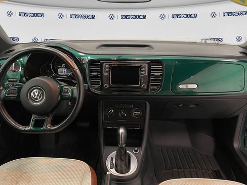 Used 2017 Volkswagen Beetle 1.8T Classic FWD image 8