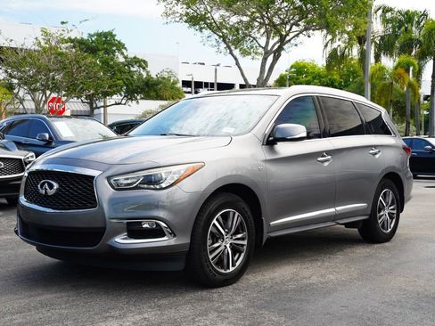 Used 2019 INFINITI QX60 Luxe FWD image 3