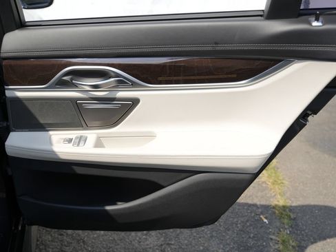 Used 2016 BMW 750i xDrive AWD/4WD image 41