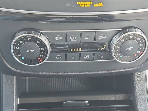 Used 2018 Mercedes-Benz GLE 350 w/ Parking Assist Package image 23