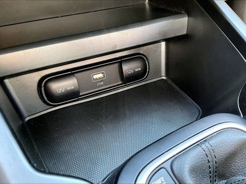 Used 2025 Kia Soul LX image 26