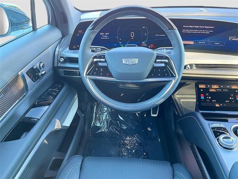 New 2026 Cadillac Vistiq Luxury image 22