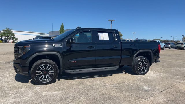 Used 2026 GMC Sierra 1500 AT4 w/ AT4 Premium Package AWD/4WD image 5