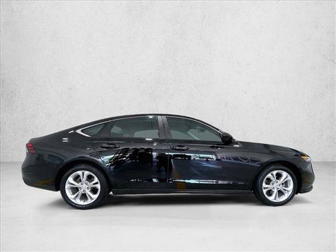 Used 2025 Honda Accord LX image 5