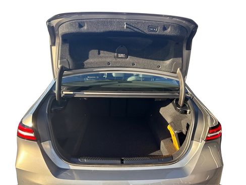 Used 2025 BMW 530i xDrive w/ Premium Package image 12