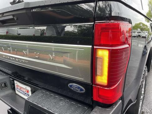 Used 2020 Ford F250 Platinum w/ FX4 Off-Road Package AWD/4WD image 41
