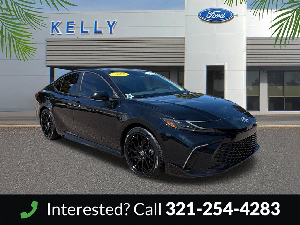 Used 2026 Toyota Camry XSE FWD image 7