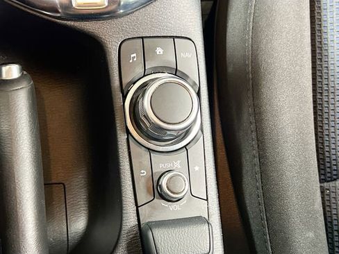 Used 2018 Toyota Yaris iA image 33