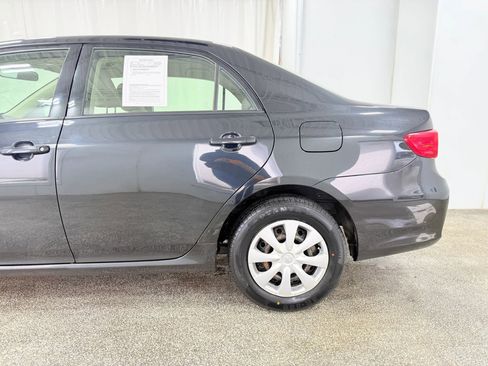 Used 2011 Toyota Corolla LE image 5