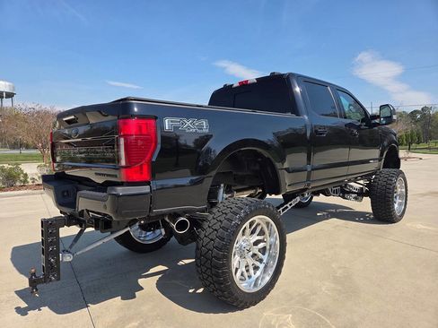 Used 2020 Ford F250 Lariat image 4