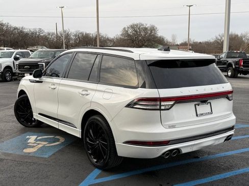 Used 2025 Lincoln Aviator Reserve w/ Equipment Group 201A image 5