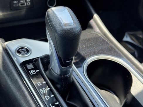 Used 2024 Nissan Altima 2.5 SV FWD image 18