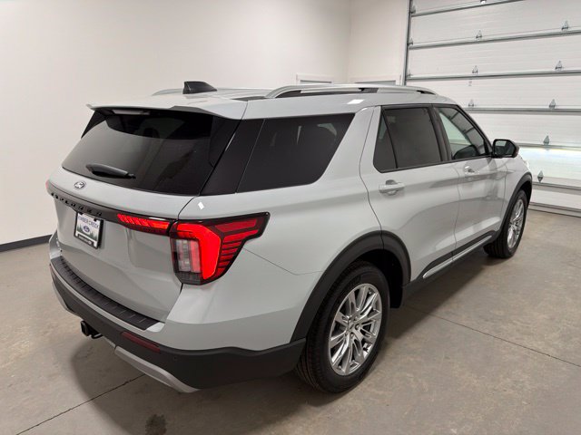 New 2027 Ford Explorer Platinum w/ LUX Leather Package AWD/4WD image 4