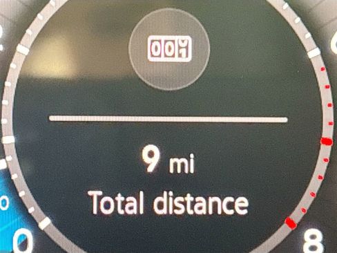 New 2025 Volkswagen Tiguan SE R-Line image 14