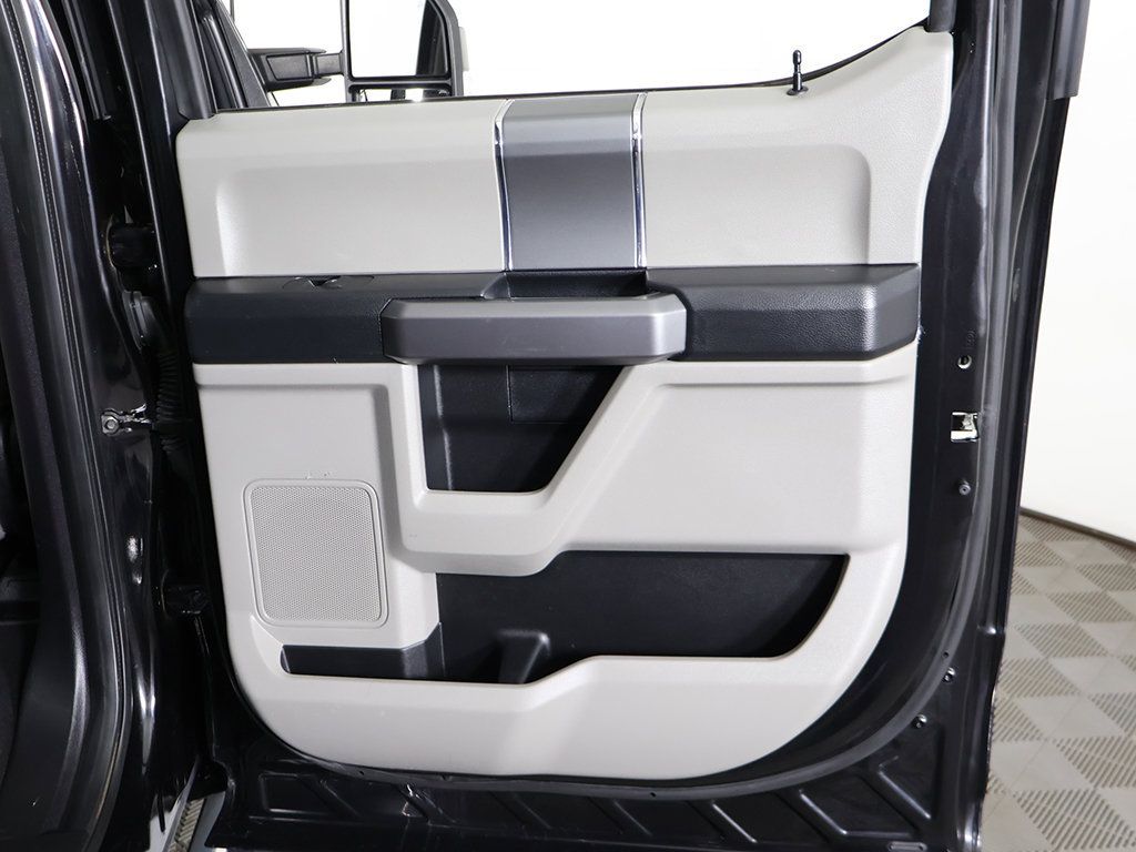 Used 2019 Ford F250 XLT w/ XLT Premium Package AWD/4WD image 25