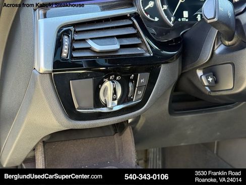 Used 2019 BMW 530i xDrive 530i xDrive image 17