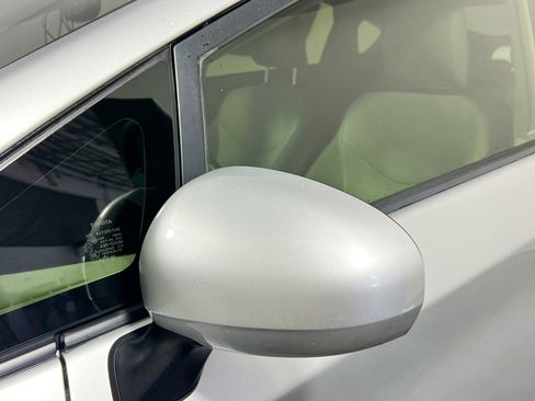 Used 2012 Toyota Prius Four FWD image 12