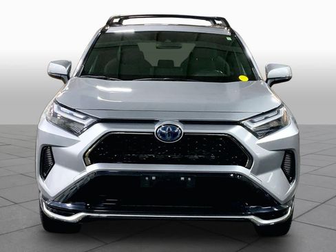Used 2024 Toyota RAV4 SE w/ Weather & Moonroof Package AWD/4WD image 4