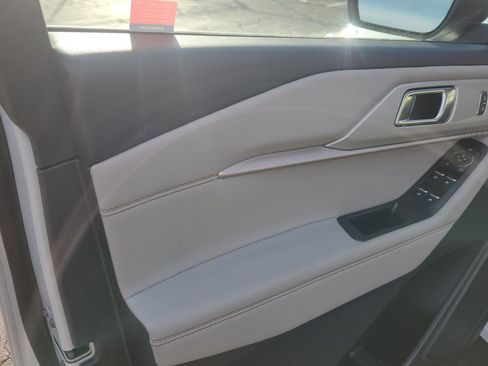 New 2026 Ford Explorer Active image 24