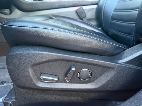 Used 2019 Ford Edge SEL w/ Equipment Group 201A image 18