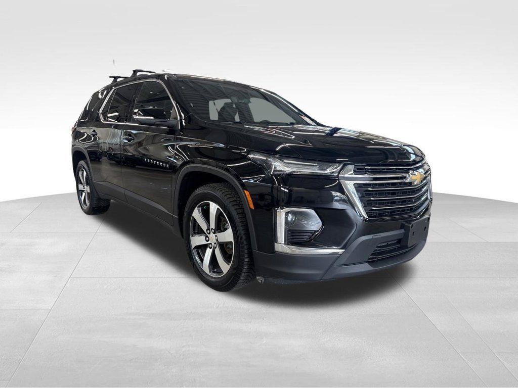 Used 2023 Chevrolet Traverse LT w/ LT Premium Package AWD/4WD image 31