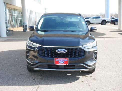 Certified 2024 Ford Escape Platinum image 2