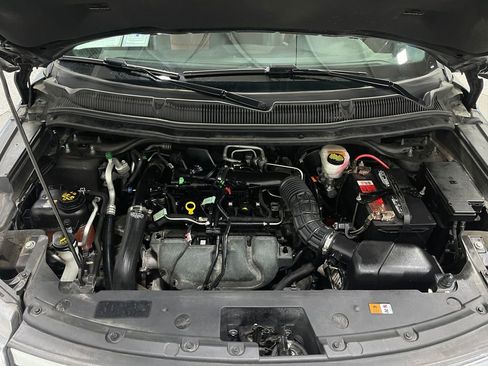 Used 2019 Ford Explorer XLT w/ Equipment Group 202A image 27