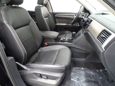 Used 2023 Volkswagen Atlas SEL image 16