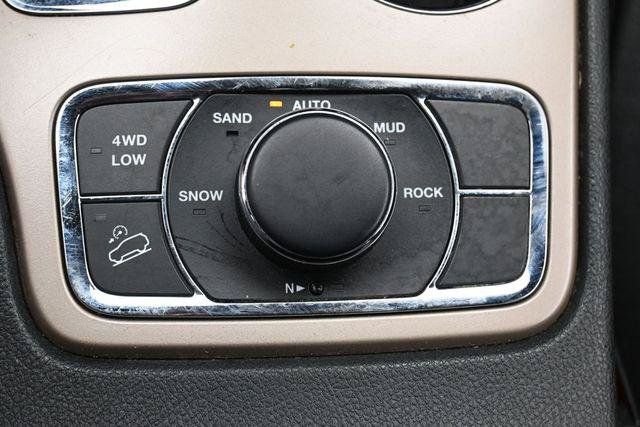 Used 2017 Jeep Grand Cherokee Limited AWD/4WD image 27