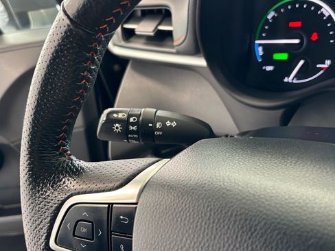 Used 2021 Toyota Sienna XSE image 40