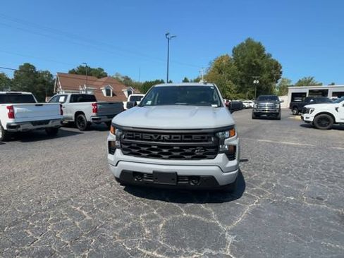 Used 2024 Chevrolet Silverado 1500 Custom AWD/4WD image 3