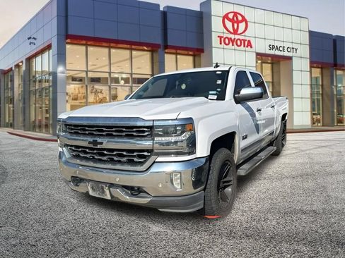 Used 2018 Chevrolet Silverado 1500 LTZ w/ Texas Edition AWD/4WD image 2