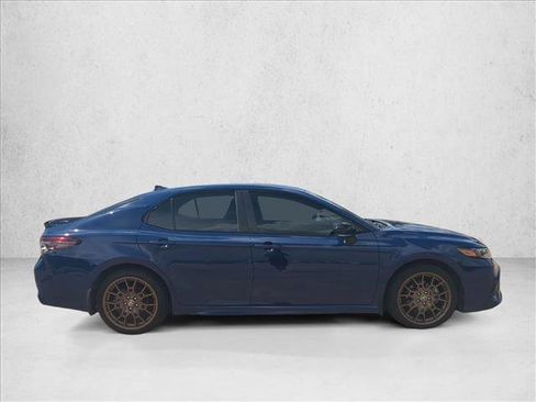 Used 2023 Toyota Camry SE FWD image 4