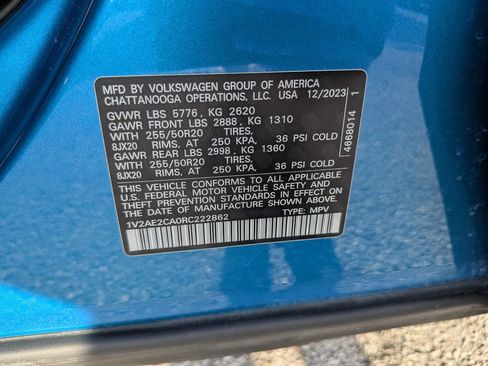Certified 2024 Volkswagen Atlas Cross Sport SEL R-Line AWD/4WD image 35