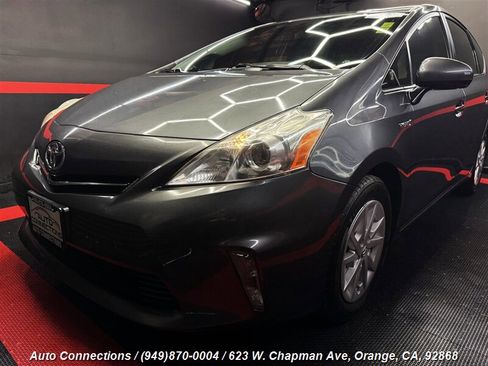 Used 2012 Toyota Prius V Three image 28