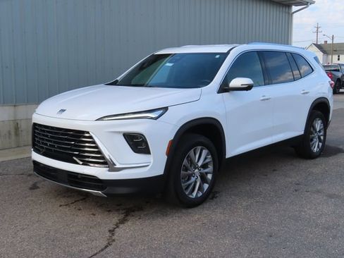 Used 2026 Buick Enclave Preferred AWD/4WD image 6