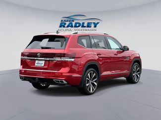 Certified 2025 Volkswagen Atlas SEL Premium R-Line video 2