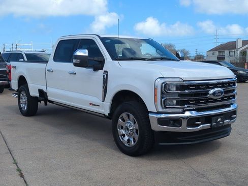 Used 2023 Ford F250 King Ranch w/ Chrome Package image 3
