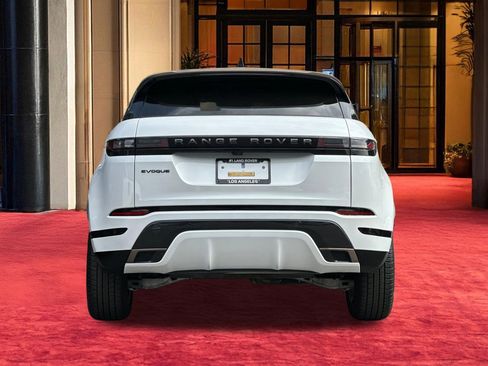 Used 2024 Land Rover Range Rover Evoque Dynamic SE image 11