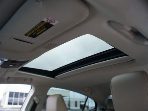 Used 2019 Lexus ES 350 w/ Premium Package image 6