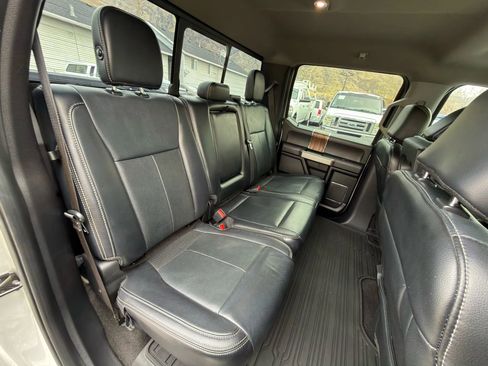 Used 2019 Ford F150 Lariat w/ Equipment Group 501A Mid image 10