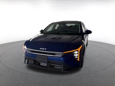 Used 2025 Kia K4 FWD image 5