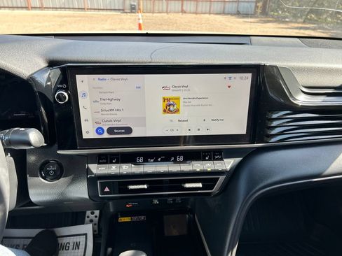 Used 2025 Toyota Camry XSE FWD image 23