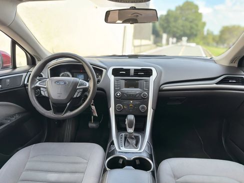 Used 2014 Ford Fusion S image 10