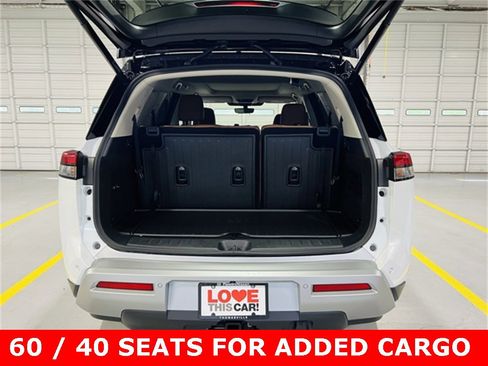 New 2025 Nissan Pathfinder Platinum image 14